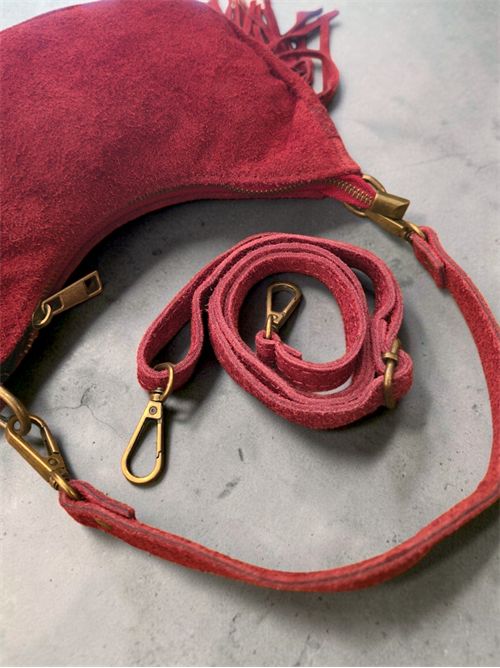 Borsa mezzaluna suede con frange SETTEBÌ | B145BURGUNDY