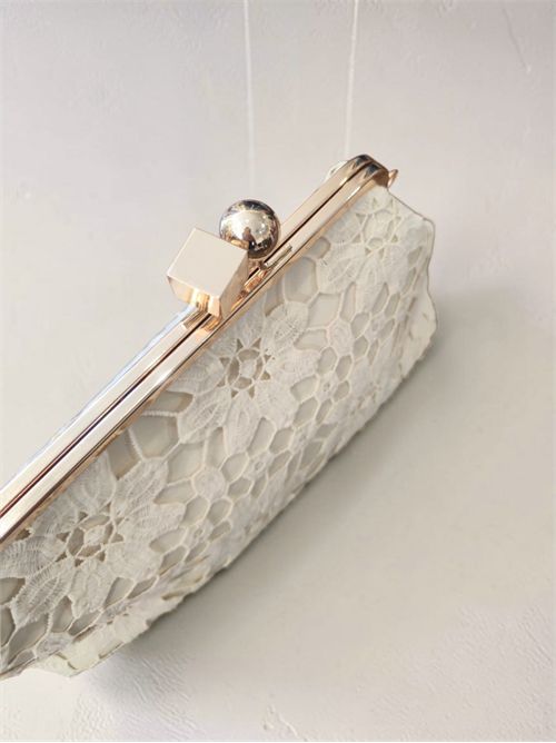 Clutch macramè SETTEBÌ | B200CREMA