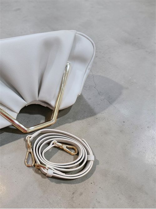 Clutch drappeggio SETTEBÌ | B206GHIACCIO